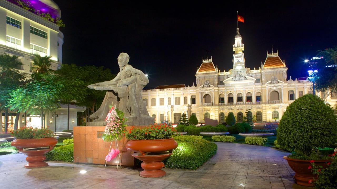 Phuc Duc Hotel - Center District 1 Хошимин Экстерьер фото