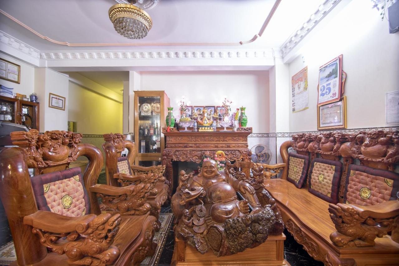 Phuc Duc Hotel - Center District 1 Хошимин Экстерьер фото