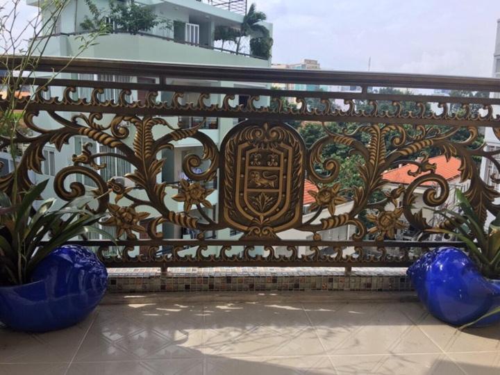 Phuc Duc Hotel - Center District 1 Хошимин Экстерьер фото